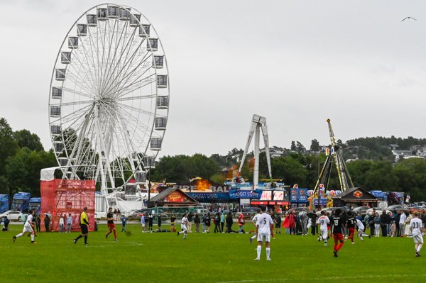 Blir ikke bedre: tivoli og fotball