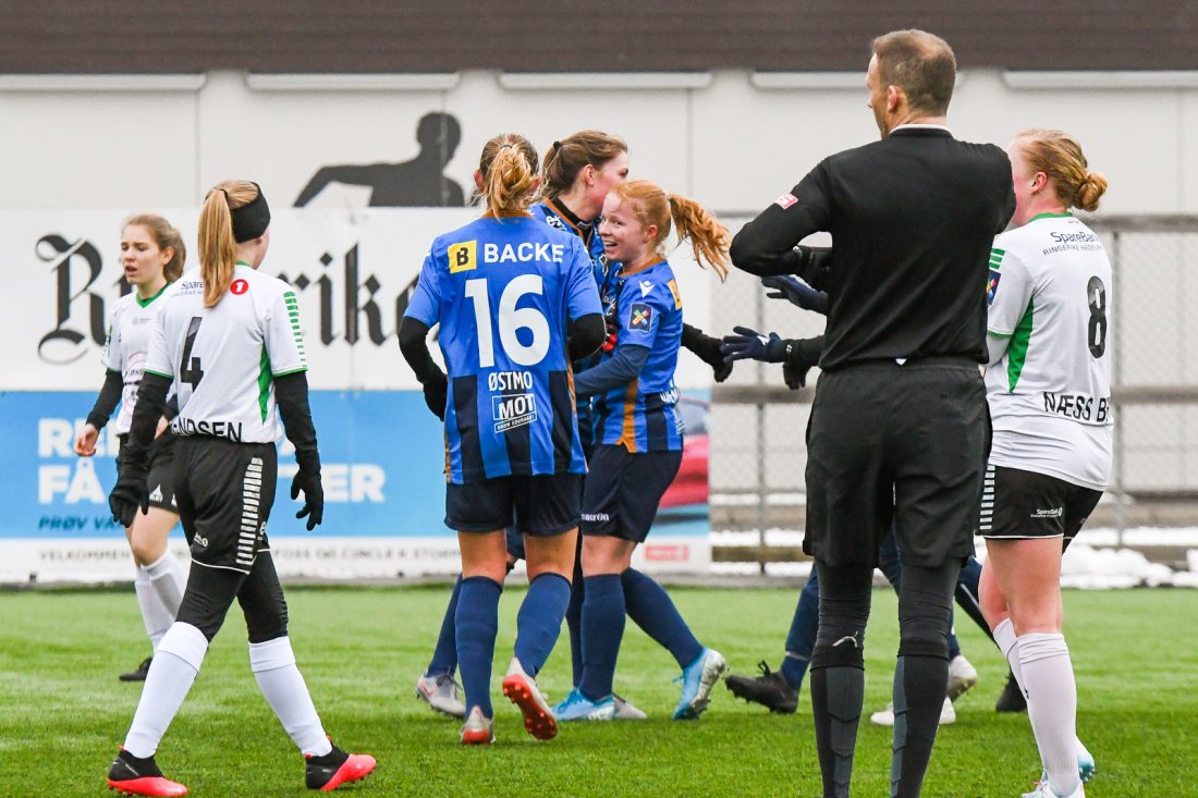 Målscorer Thea Loennecken