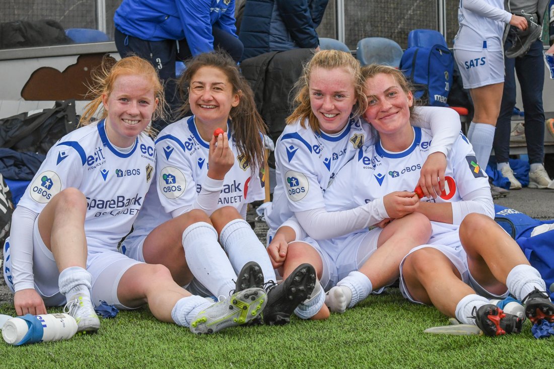 Thea, Silje, Cornelia og Louise - tre av fire kom i ung alder til Stabæk