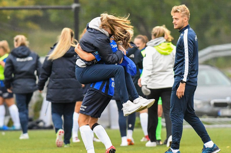 Håpefulle scener i ventende semifinalen på Nadderud