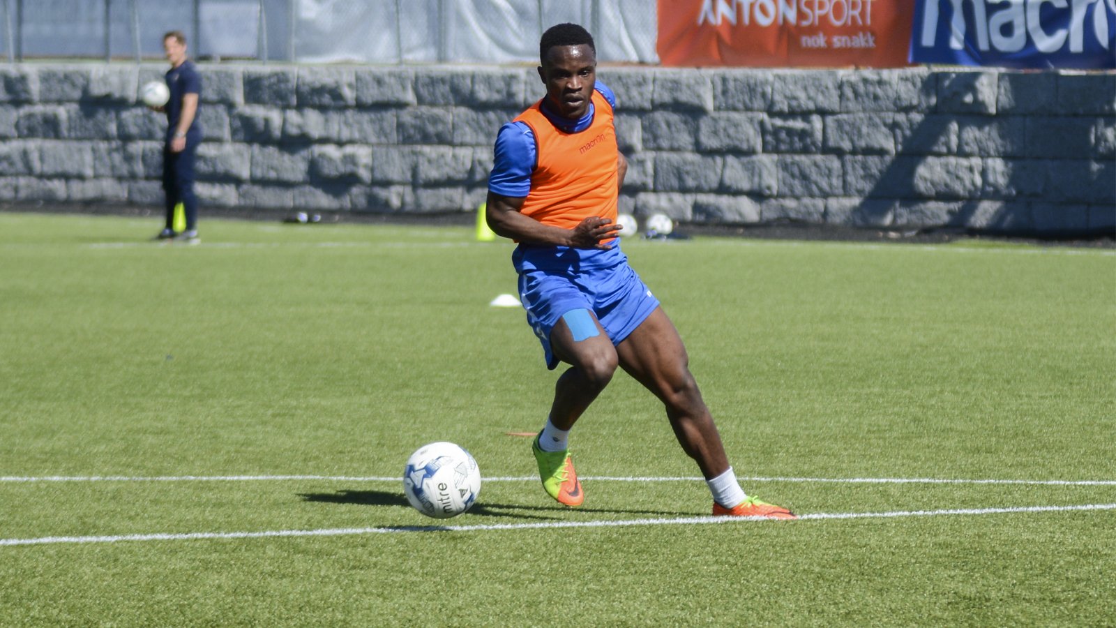 20170505-stb-trening-gyasi-raymond