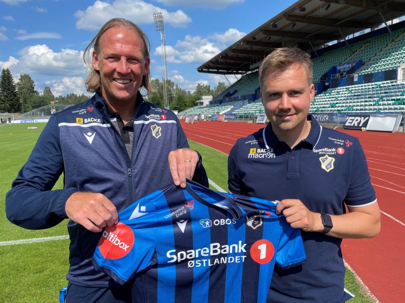 Sportssjef Torgeir Bjarmann sammen med Stabæks nye hovedtrener, Eirik Kjønø.&nbsp;