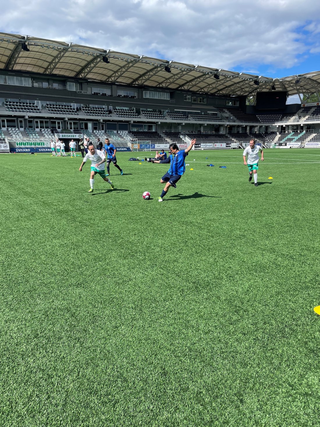 HamKam-STB-gatelag-2.jpg