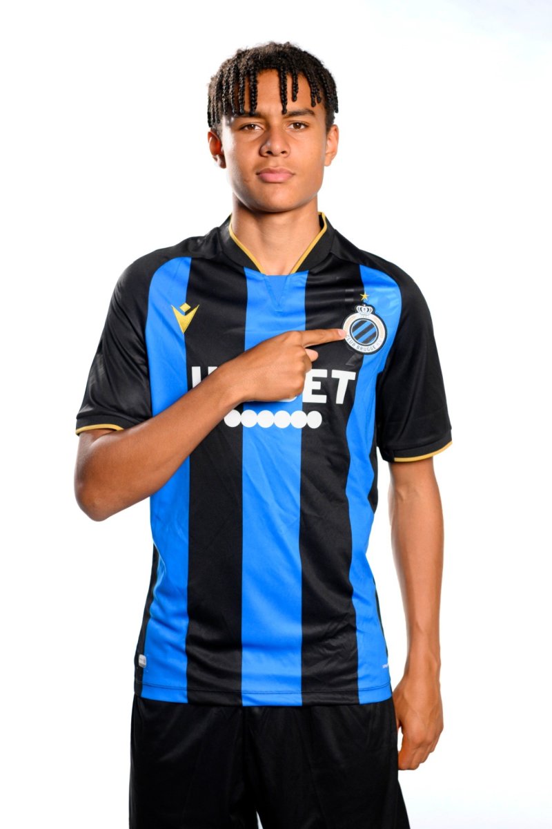 NUSA I NY DRAKT. Foto: Club Brugge