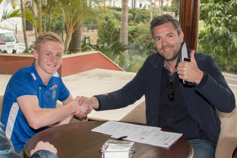 Sportslig leder Inge André Olsen fornøyd med signering av Aga. Foto: Kristian Bjerke